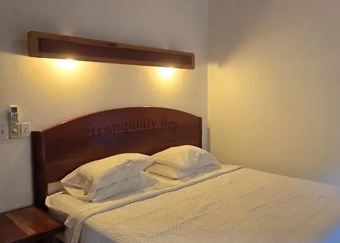 Tranquility Bay Villa *